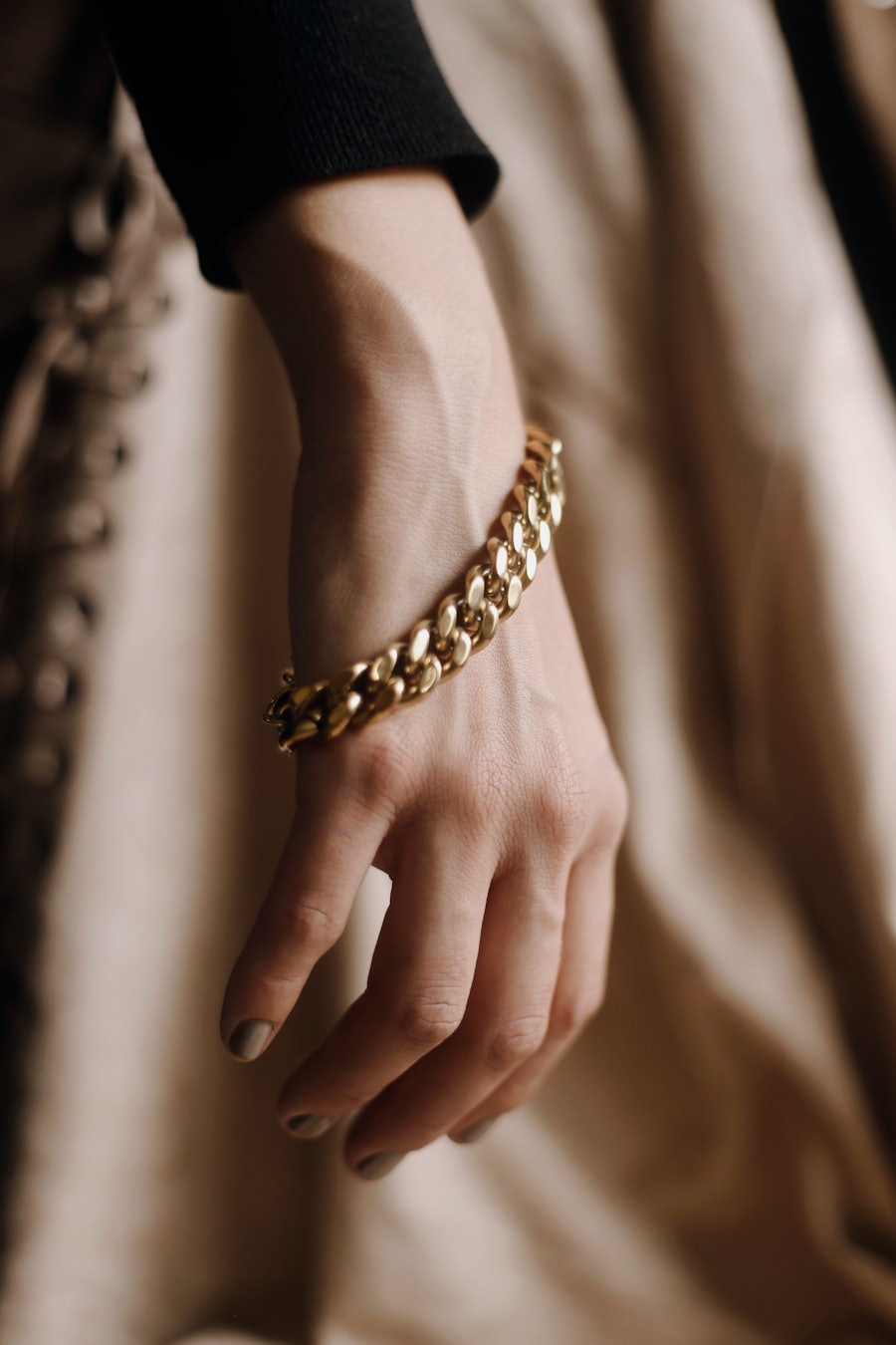 Cuff 3 — angle 1 of 1