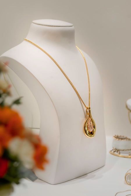 Om Pendant 1